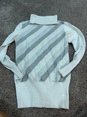 Rare Nike Golf Women’s Medium Cream Gray Striped Turtleneck Sweater Convertible